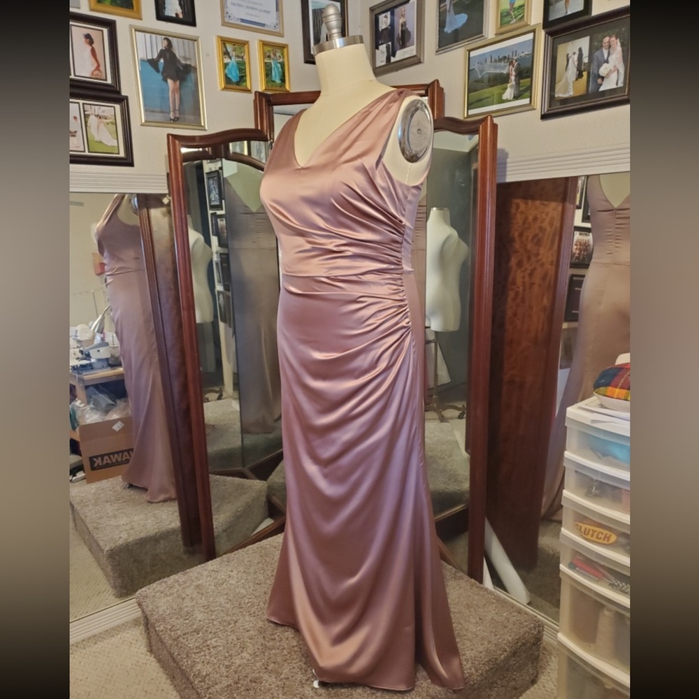 Revelry Dawson Satin Dress- Rose Quartz